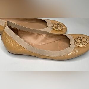 Tory Burch Tan Patent Leather Ballerina Flats W Gold Hardware